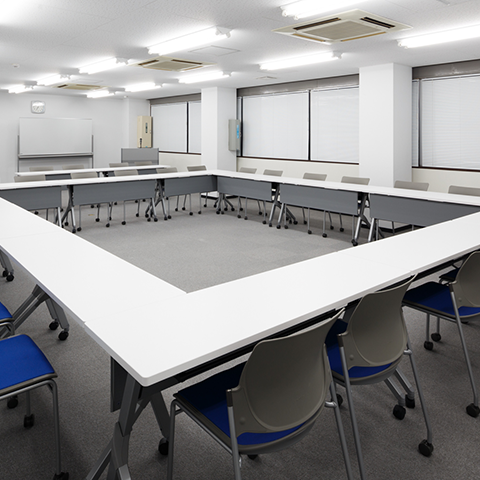 スタンダードルーム（ロの字形式）